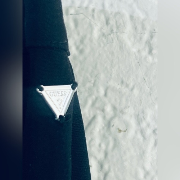 Guess brand skirt size medium black color - Picture 3 of 6